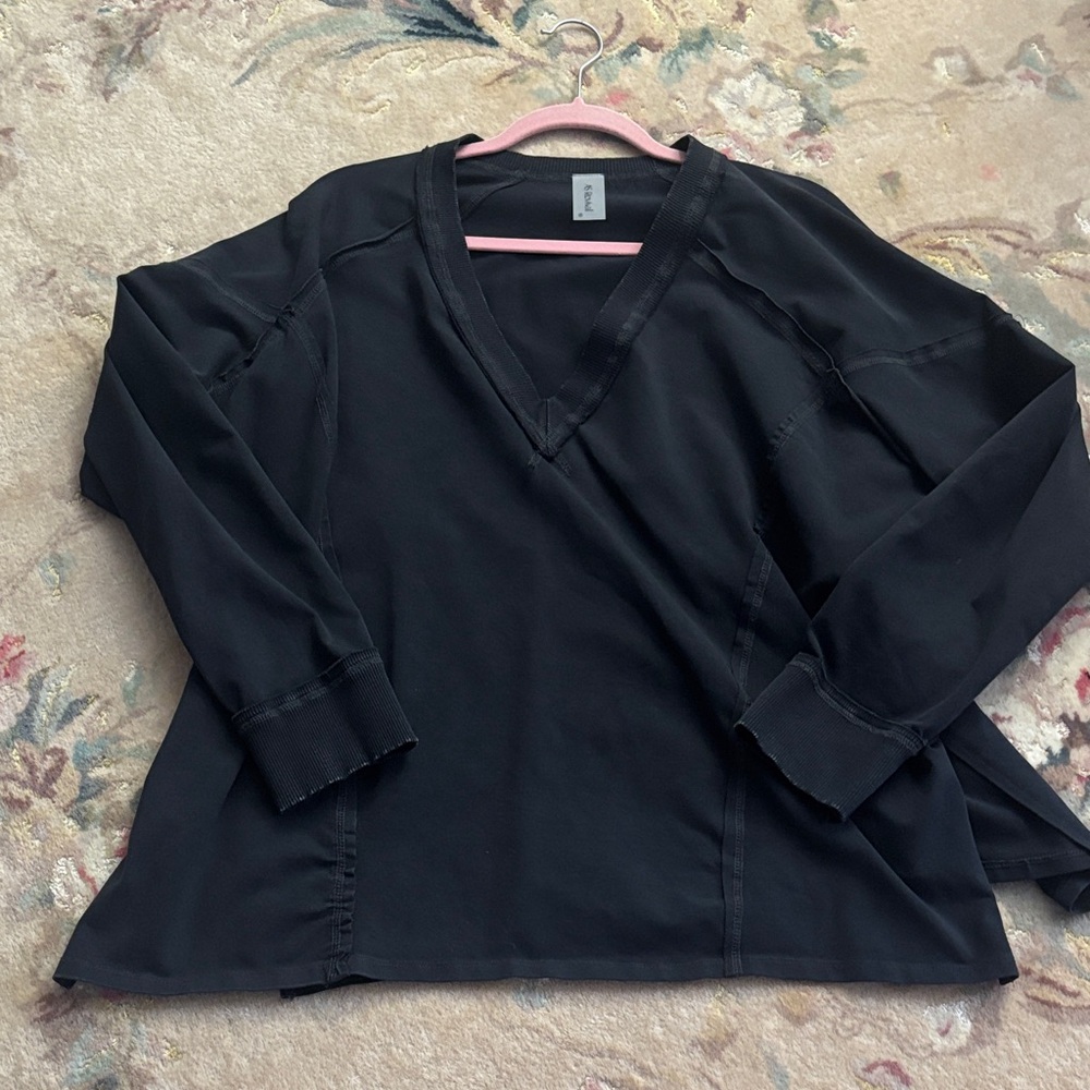 Elegant Black V-Neck Women's Tunic